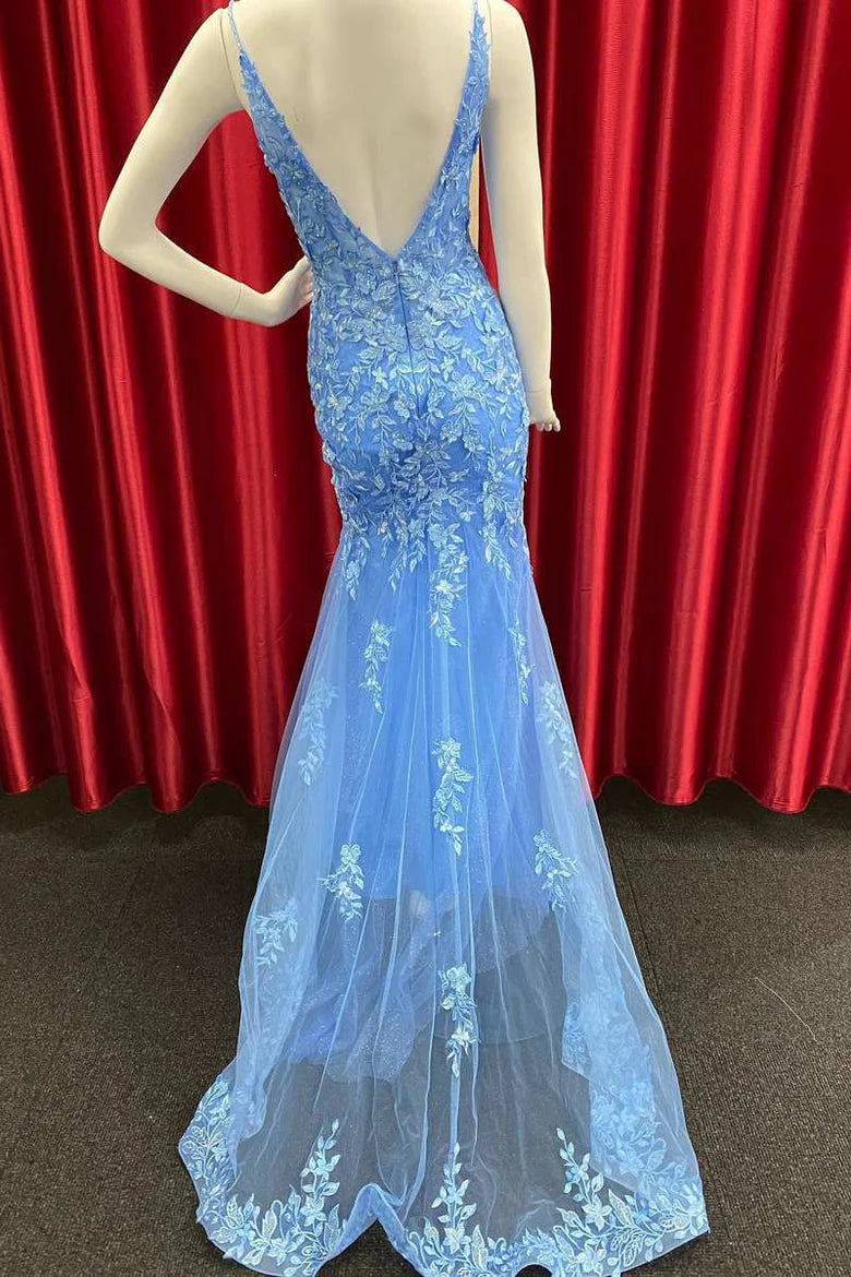 Vestido de fiesta largo estilo sirena con escote en V profundo y espalda abierta con cola